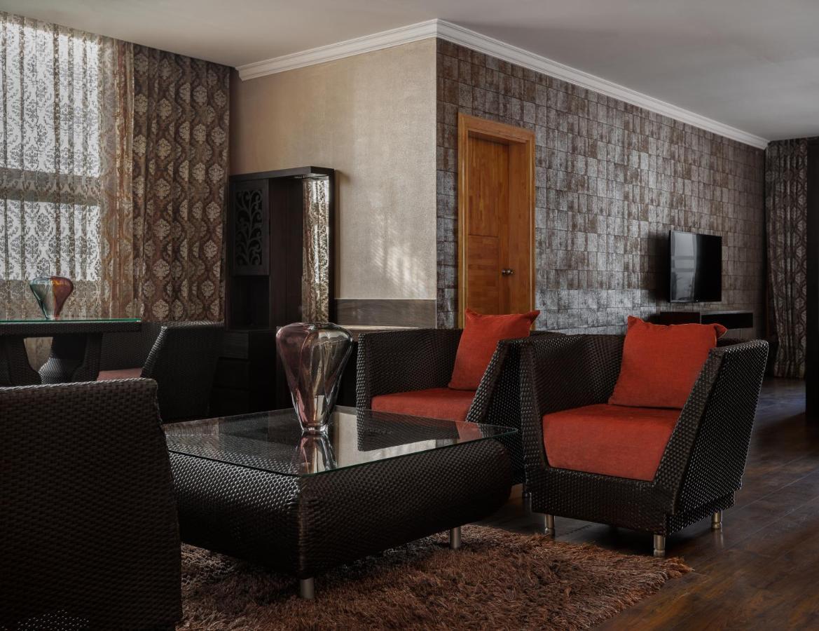 Hotel The Panoramic Getaway à Munnar Extérieur photo A 3D rendering of a living room