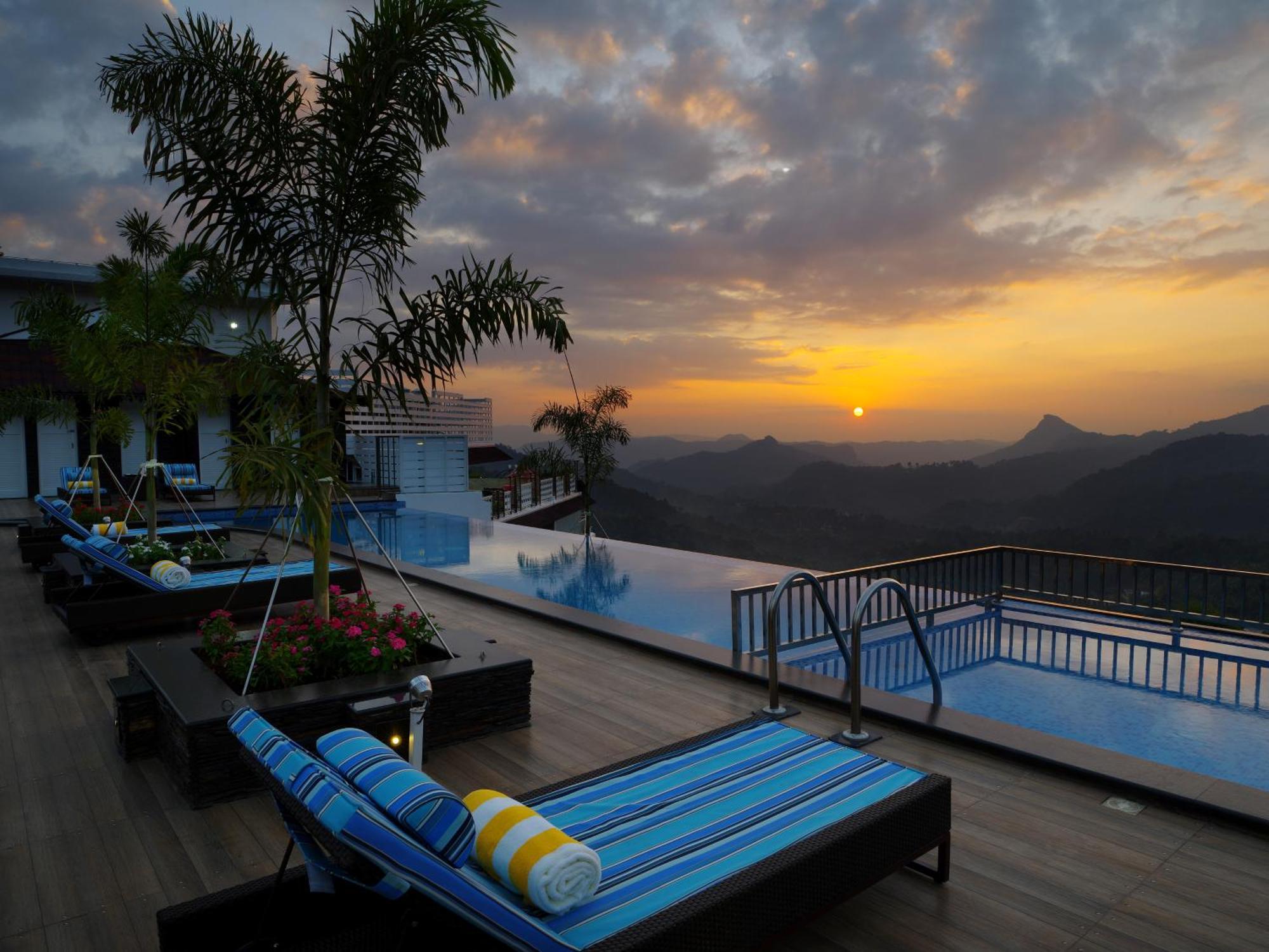 Hotel The Panoramic Getaway à Munnar Extérieur photo