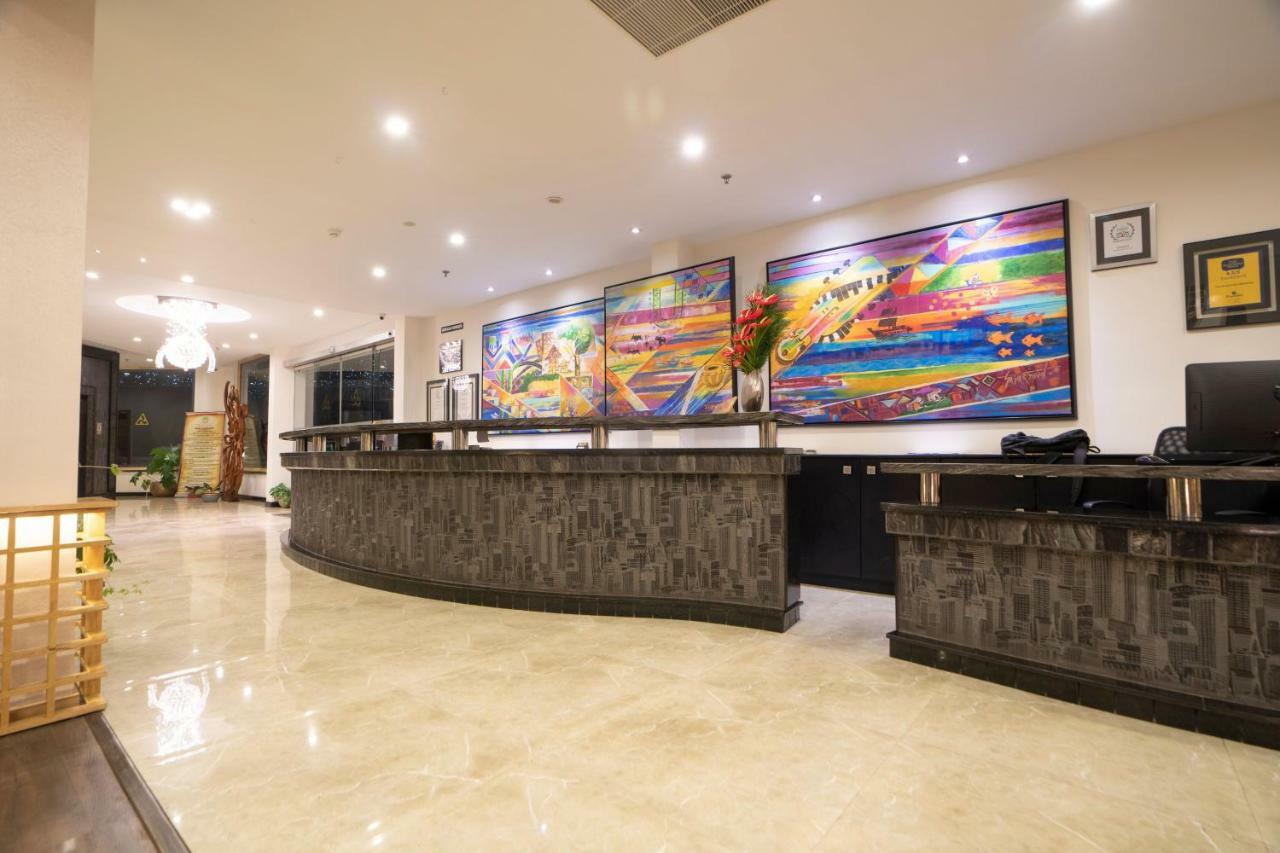 Hotel The Panoramic Getaway à Munnar Extérieur photo Reception